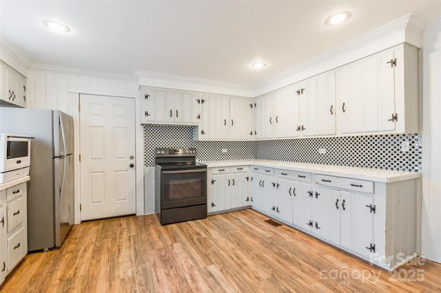 107 Hampton Street, Chester, SC 29706