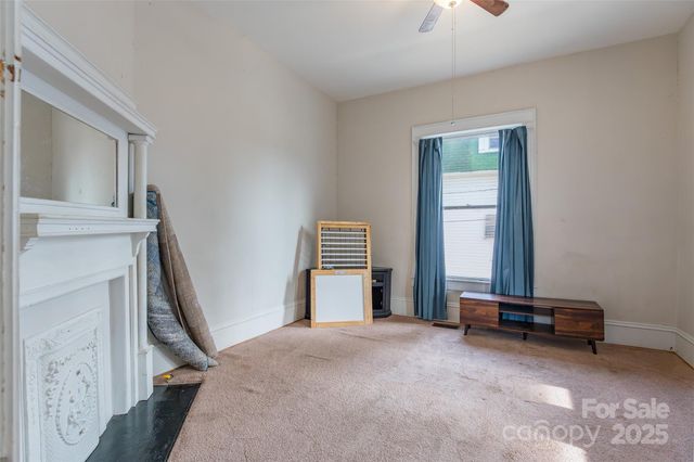 107 Hampton Street, Chester, SC 29706