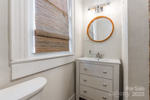 107 Hampton Street, Chester, SC 29706