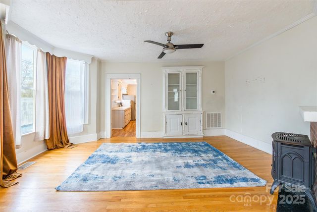 107 Hampton Street, Chester, SC 29706