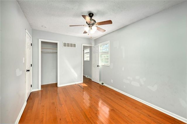 1103 NE Columbus Street, Lee's Summit, MO 64086