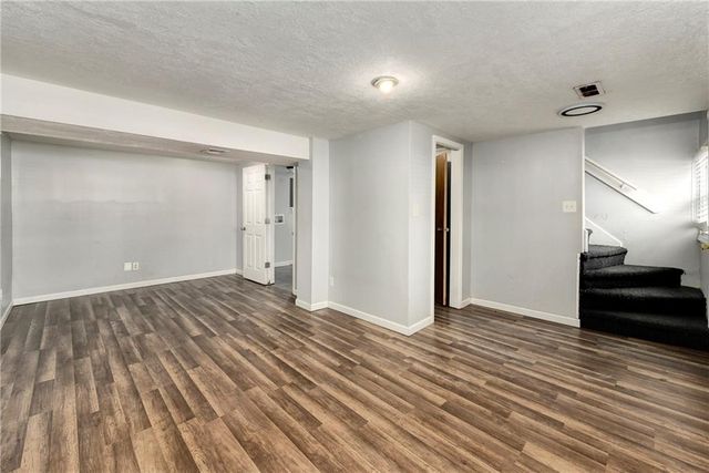 1103 NE Columbus Street, Lee's Summit, MO 64086