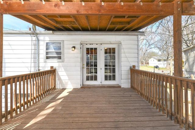 1103 NE Columbus Street, Lee's Summit, MO 64086