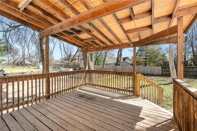 1103 NE Columbus Street, Lee's Summit, MO 64086