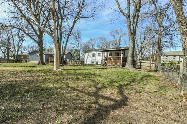 1103 NE Columbus Street, Lee's Summit, MO 64086