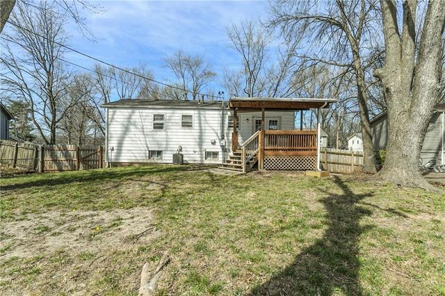 1103 NE Columbus Street, Lee's Summit, MO 64086