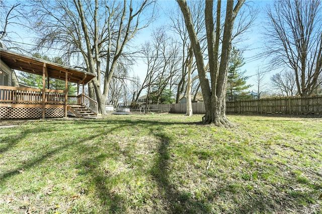 1103 NE Columbus Street, Lee's Summit, MO 64086