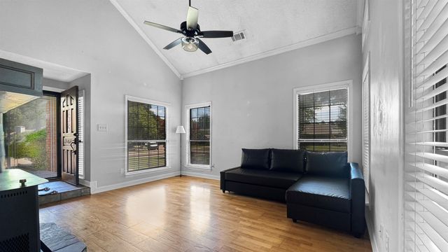 5449 PINE OAK CV, Bartlett, TN 38135