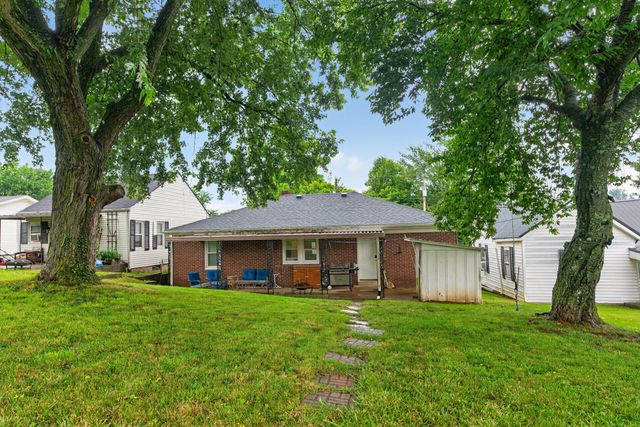 114 Estill Street, Mt Sterling, KY 40353