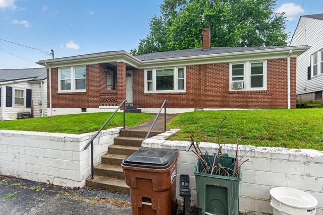 114 Estill Street, Mt Sterling, KY 40353