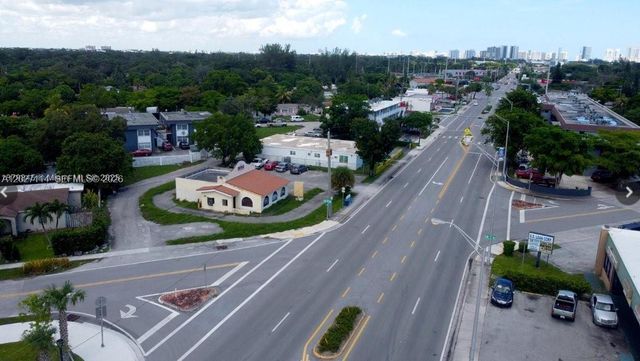 14100 W Dixie Highway, North Miami, FL 33161