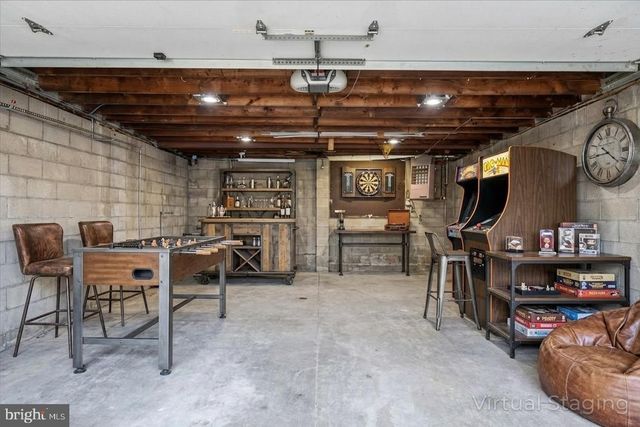 4260 HOUGHTON ST, Philadelphia, PA 19128