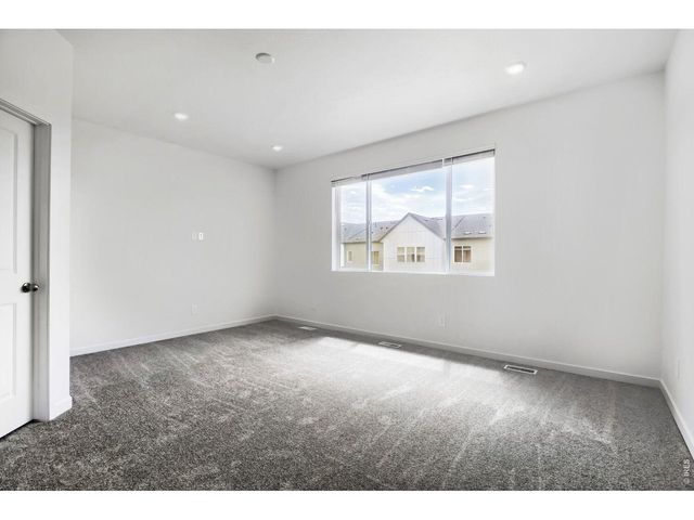 3584 Quincy Bay Pl, Loveland, CO 80538