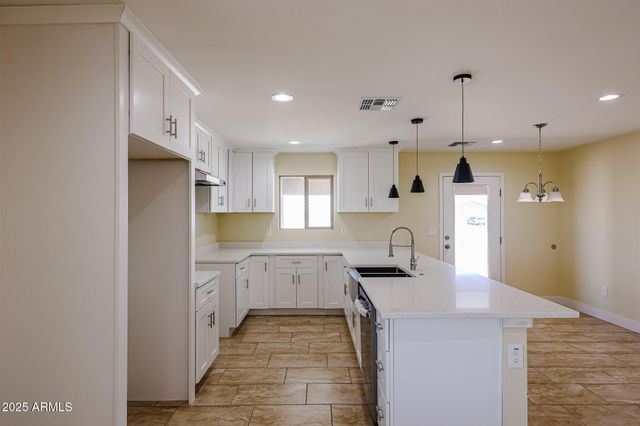 8230 S 351ST Lane, Tonopah, AZ 85354