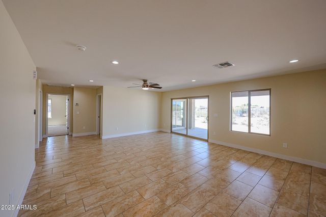 8230 S 351ST Lane, Tonopah, AZ 85354