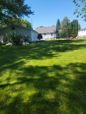 2142 Cass Avenue, Bay City, MI 48708