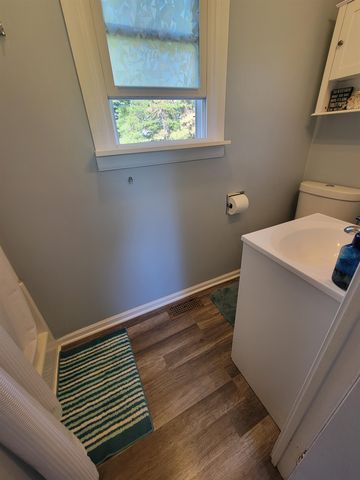 2142 Cass Avenue, Bay City, MI 48708
