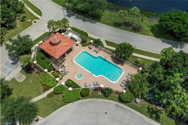 13921 Avon Park CIR 204, Fort Myers, FL 33912