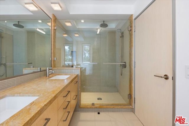 2301 10th Street 3, Santa Monica, CA 90405