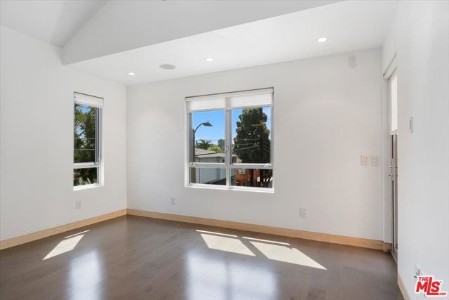 2301 10th Street 3, Santa Monica, CA 90405