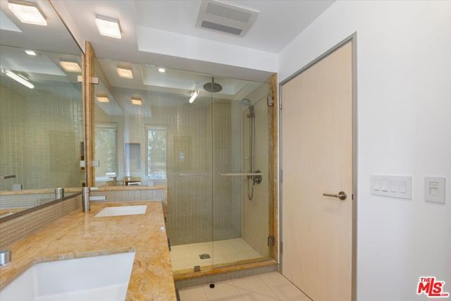 2301 10th Street 3, Santa Monica, CA 90405