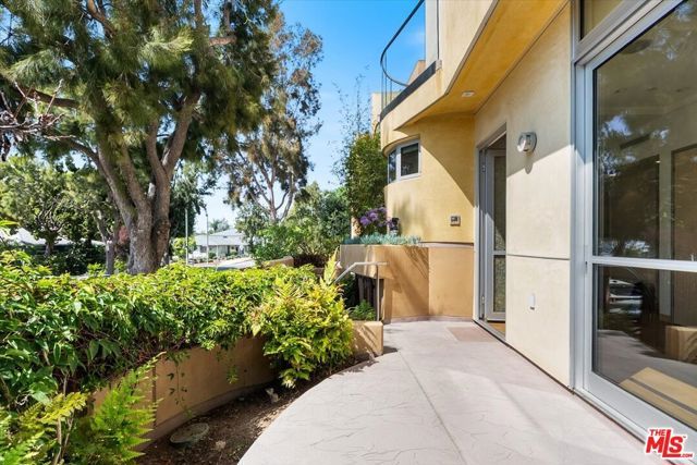 2301 10th Street 3, Santa Monica, CA 90405