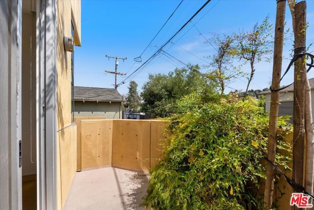 2301 10th Street 3, Santa Monica, CA 90405