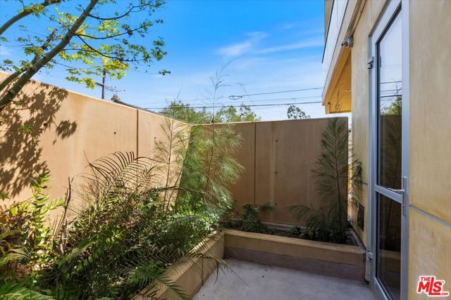 2301 10th Street 3, Santa Monica, CA 90405