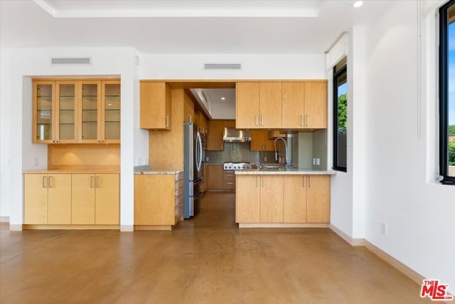 2301 10th Street 3, Santa Monica, CA 90405