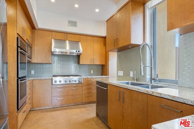 2301 10th Street 3, Santa Monica, CA 90405