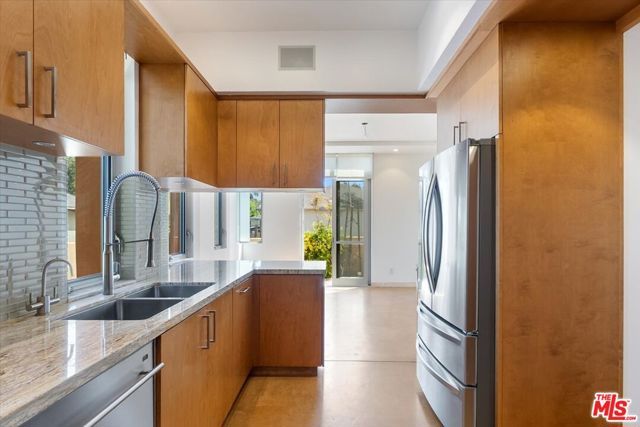 2301 10th Street 3, Santa Monica, CA 90405