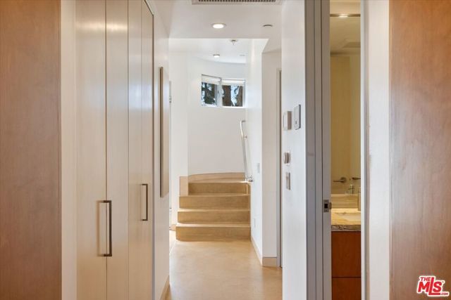 2301 10th Street 3, Santa Monica, CA 90405