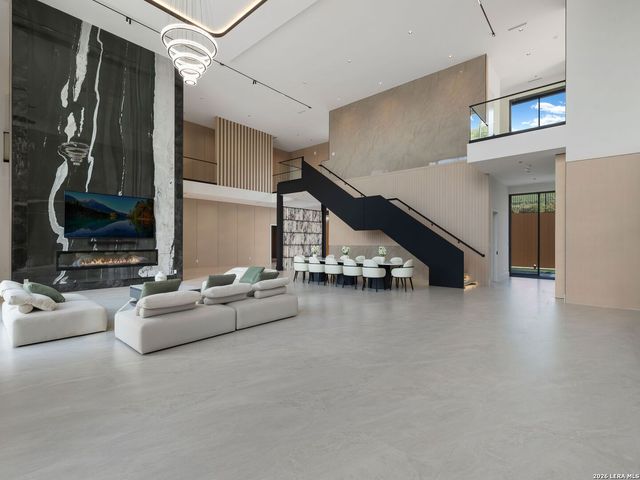 59 Via Aragon, San Antonio, TX 78257
