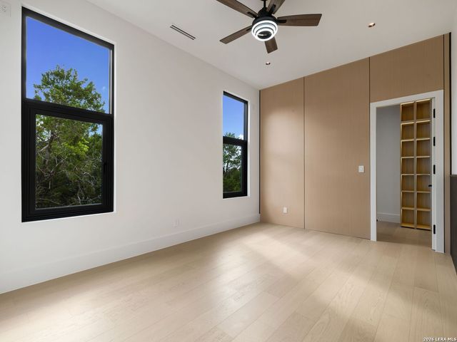 59 Via Aragon, San Antonio, TX 78257