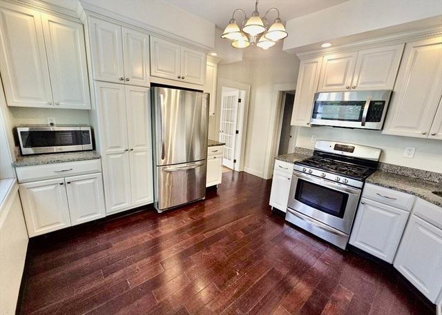 42 Grampian Way 3, Boston, MA 02125