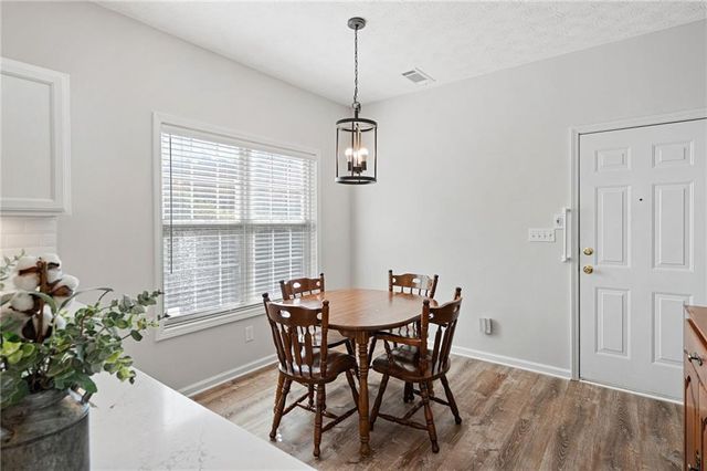 116 Weatherstone Drive, Woodstock, GA 30188