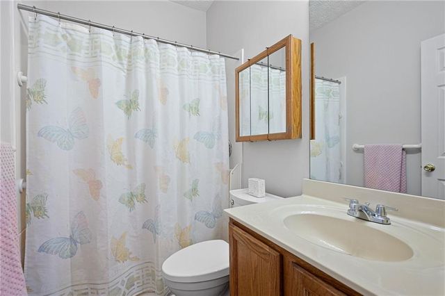 116 Weatherstone Drive, Woodstock, GA 30188