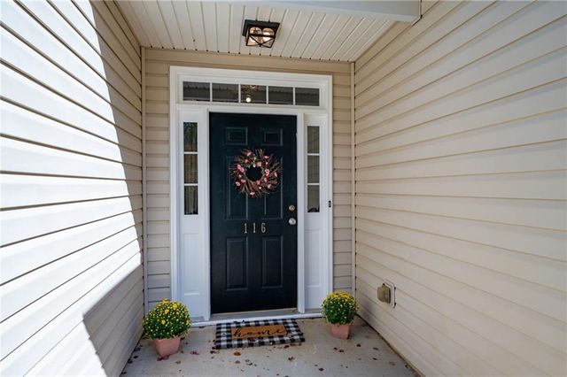 116 Weatherstone Drive, Woodstock, GA 30188