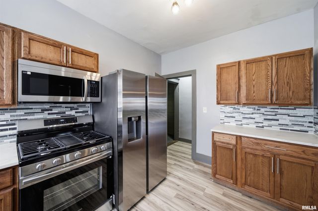 1619 NE GLENDALE Avenue, Peoria, IL 61603