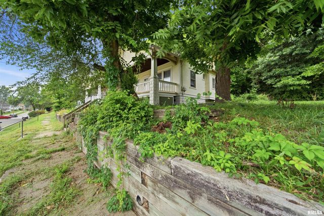 1619 NE GLENDALE Avenue, Peoria, IL 61603