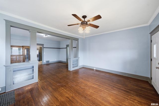 1619 NE GLENDALE Avenue, Peoria, IL 61603