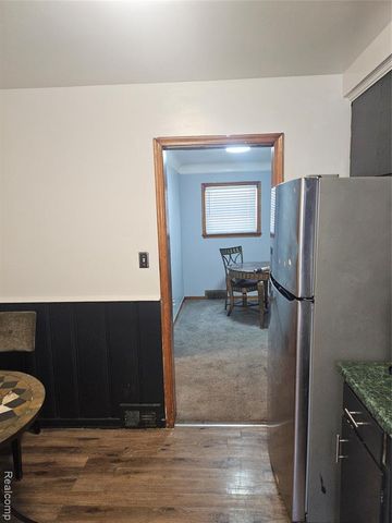 20296 Damman Street, Harper Woods, MI 48225