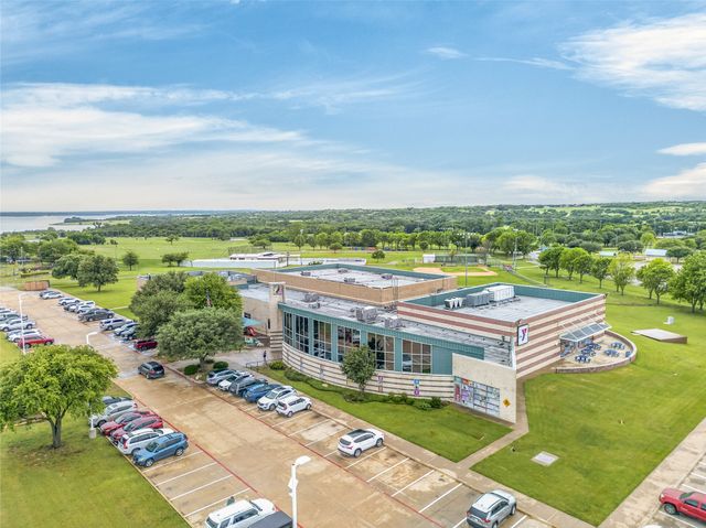 738 Sterling Drive, Benbrook, TX 76126