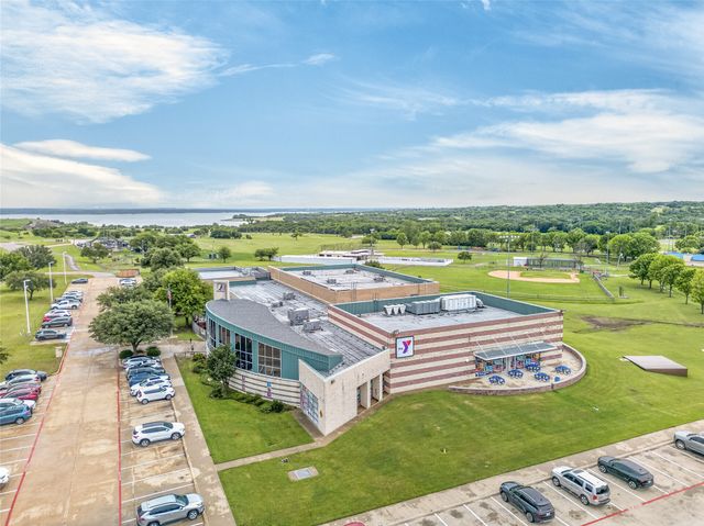 738 Sterling Drive, Benbrook, TX 76126