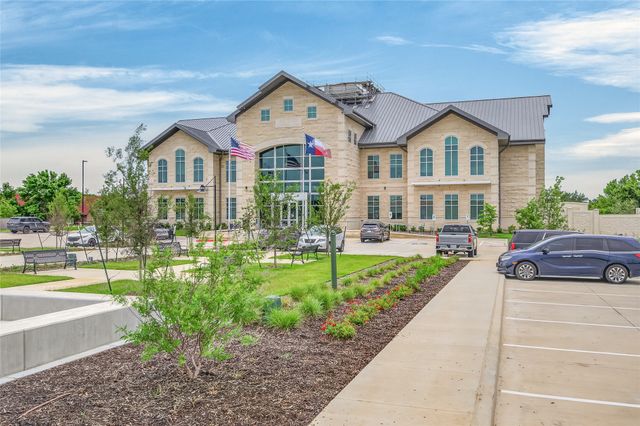 738 Sterling Drive, Benbrook, TX 76126