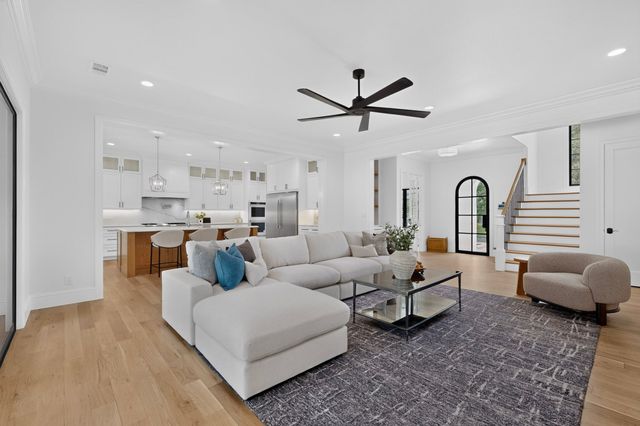 513 Lawnmeadow Drive, Richardson, TX 75080