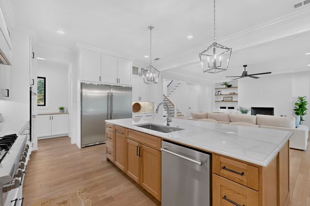 513 Lawnmeadow Drive, Richardson, TX 75080