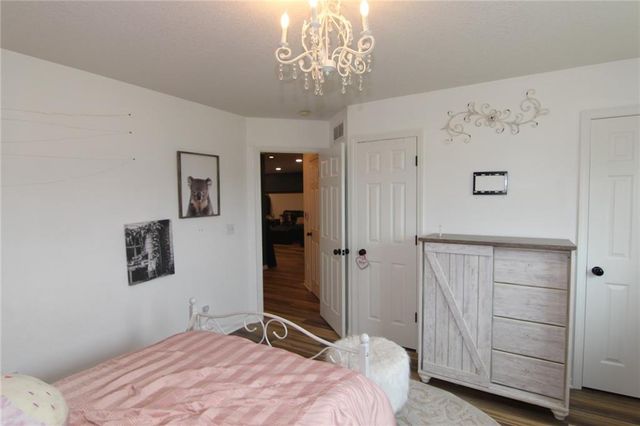 23305 S Hickory Court, Spring Hill, KS 66083
