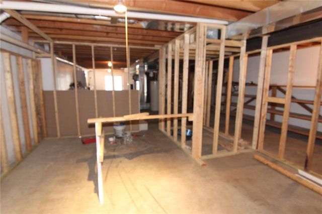 23305 S Hickory Court, Spring Hill, KS 66083