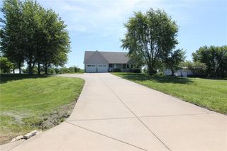 23305 S Hickory Court, Spring Hill, KS 66083